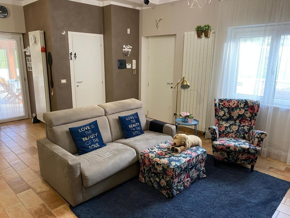 San Demetrio ne' Vestini Casa Vacanze Boutique House Casa Mimo מראה חיצוני תמונה
